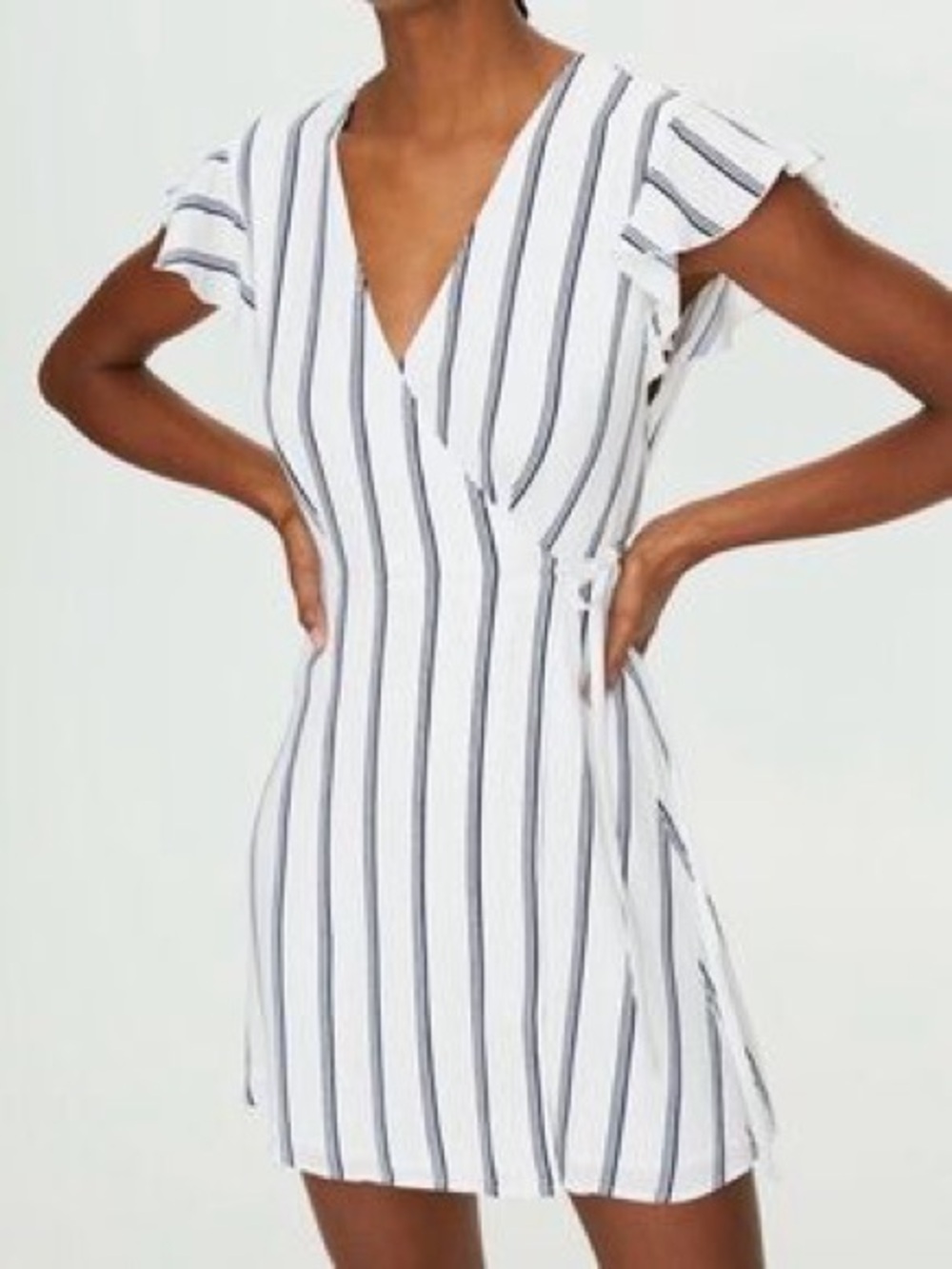 Sunday Best| Aritzia| White & Navy Striped Wrap Cap Sleeve Mini Dress Sz S